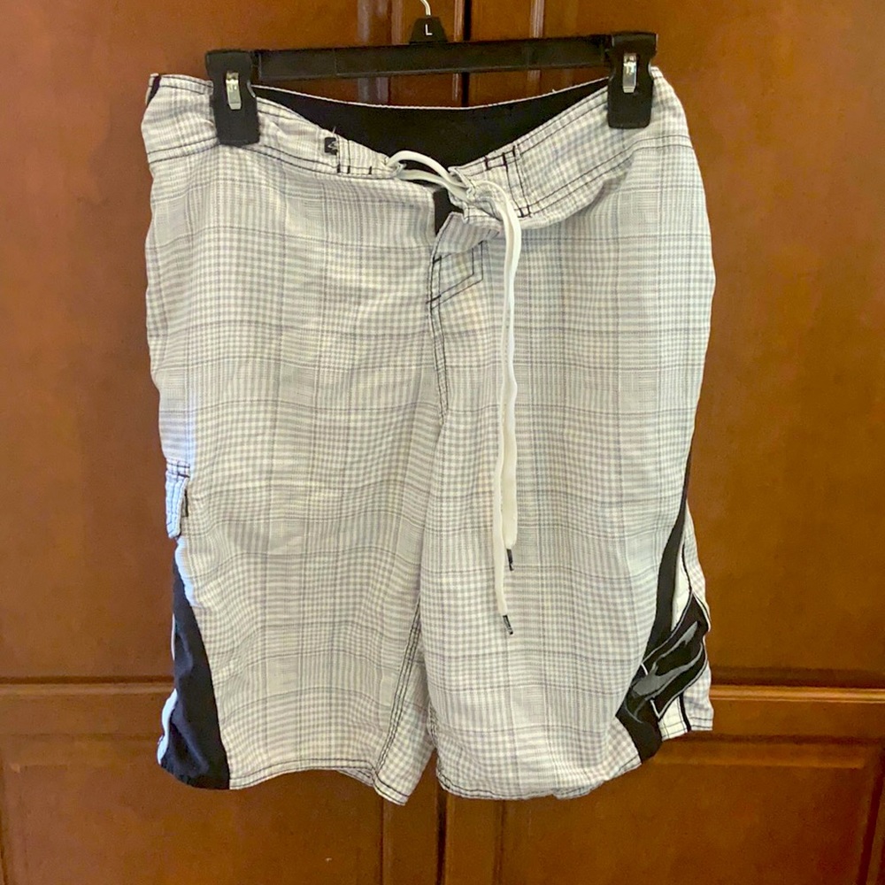 O’Neill Trunks size 33